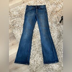 Gap 1969 size 28r Jeans